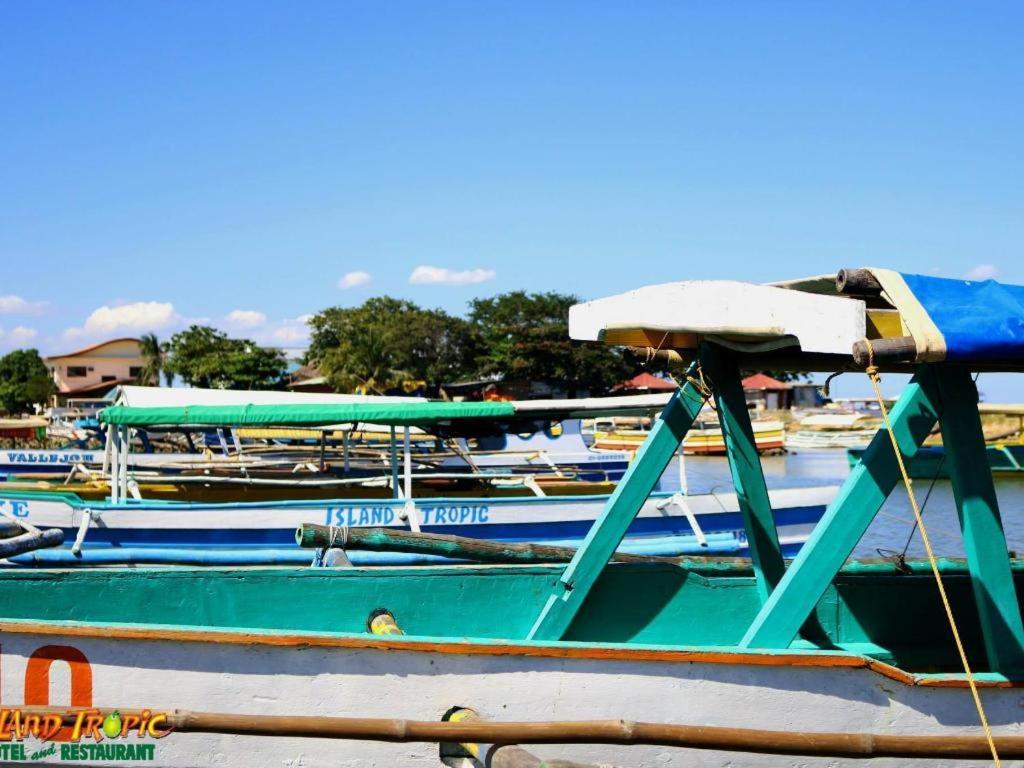 Island Tropic Hotel And Restaurant Alaminos Bagian luar foto