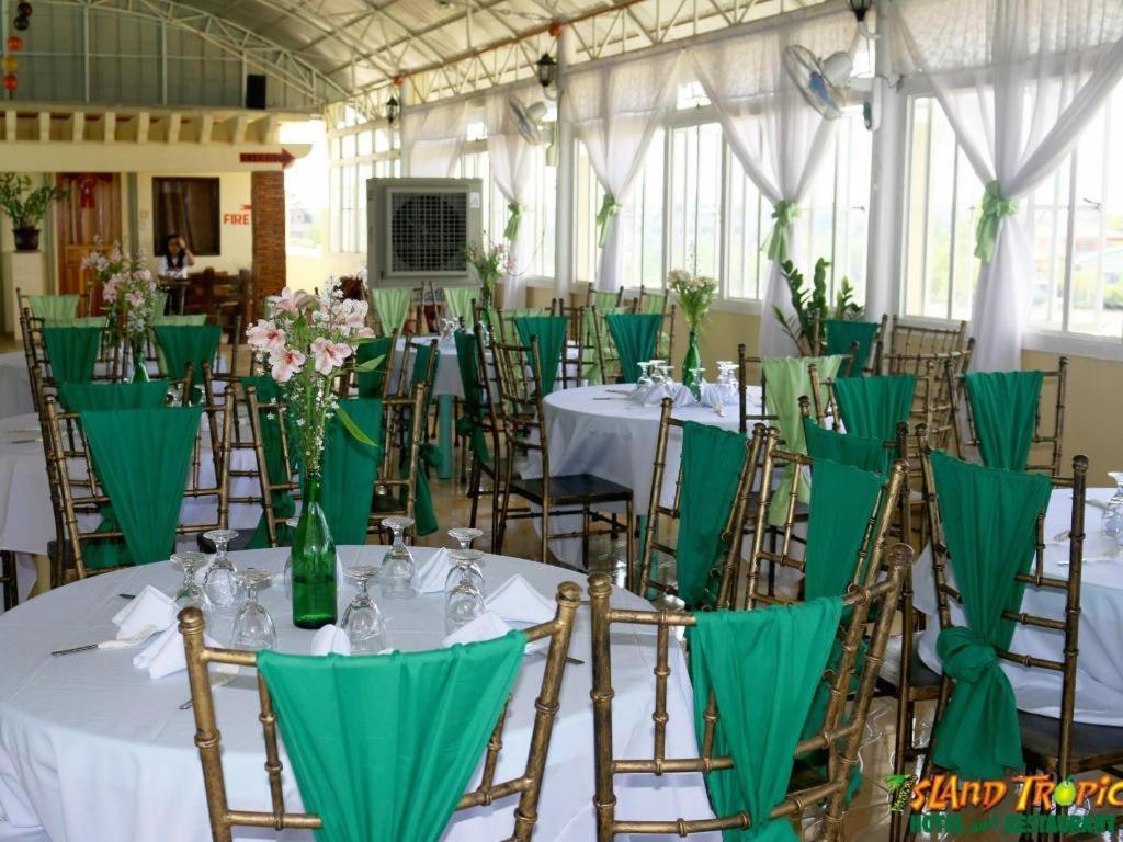 Island Tropic Hotel And Restaurant Alaminos Bagian luar foto