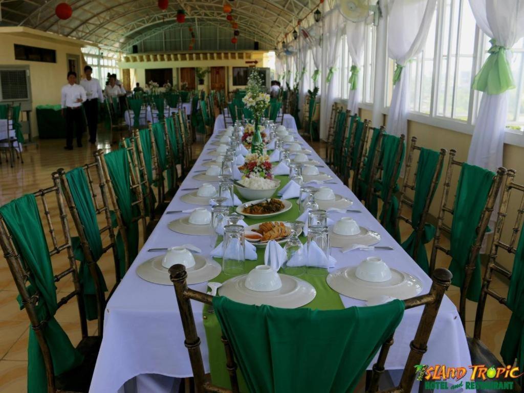 Island Tropic Hotel And Restaurant Alaminos Bagian luar foto