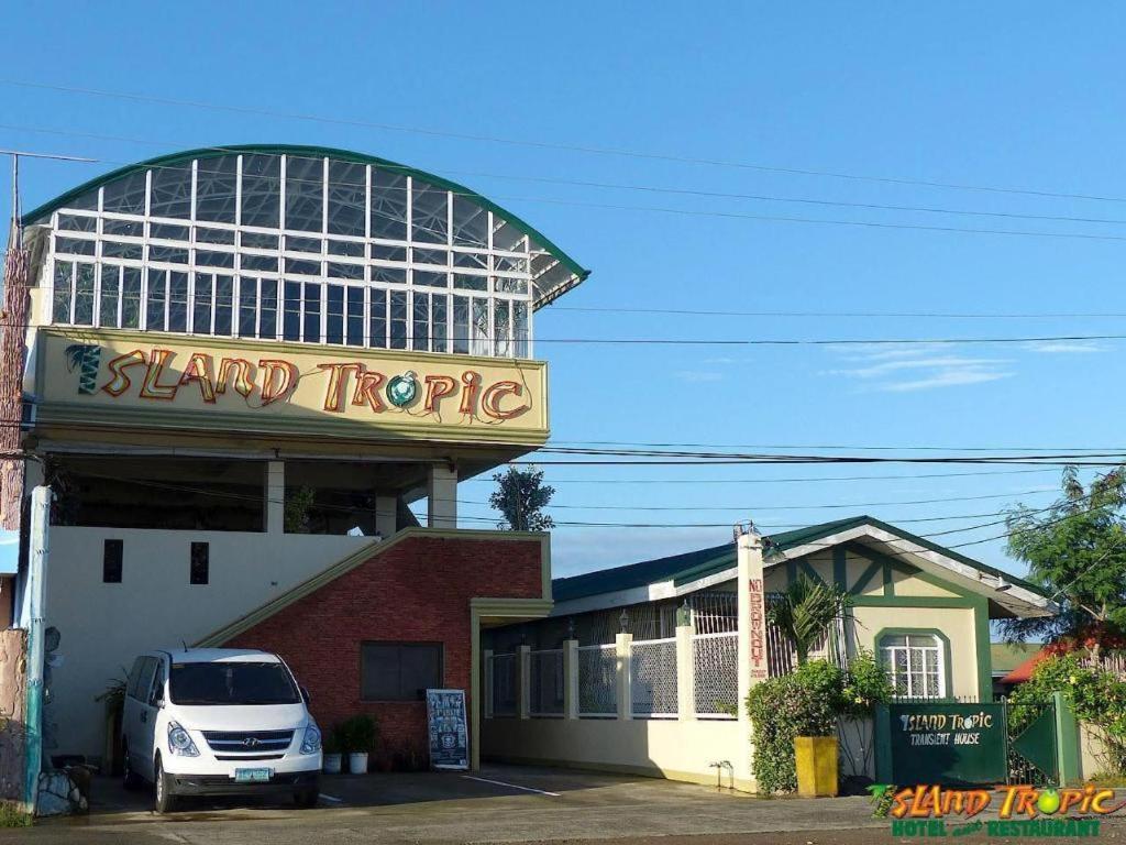 Island Tropic Hotel And Restaurant Alaminos Bagian luar foto